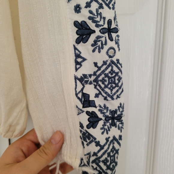 Anthropologie Akemi & Kin Merwin Peasant Top Size S - Picture 7 of 9